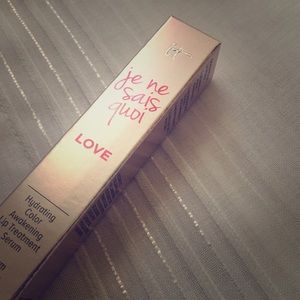 It cosmetics he be sais quoi lip serum